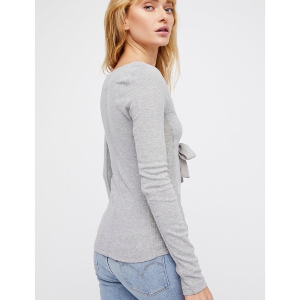FREE PEOPLE KNIT LONG SLEEVE TOP LACE UP FRONT M - Picture 6 of 15